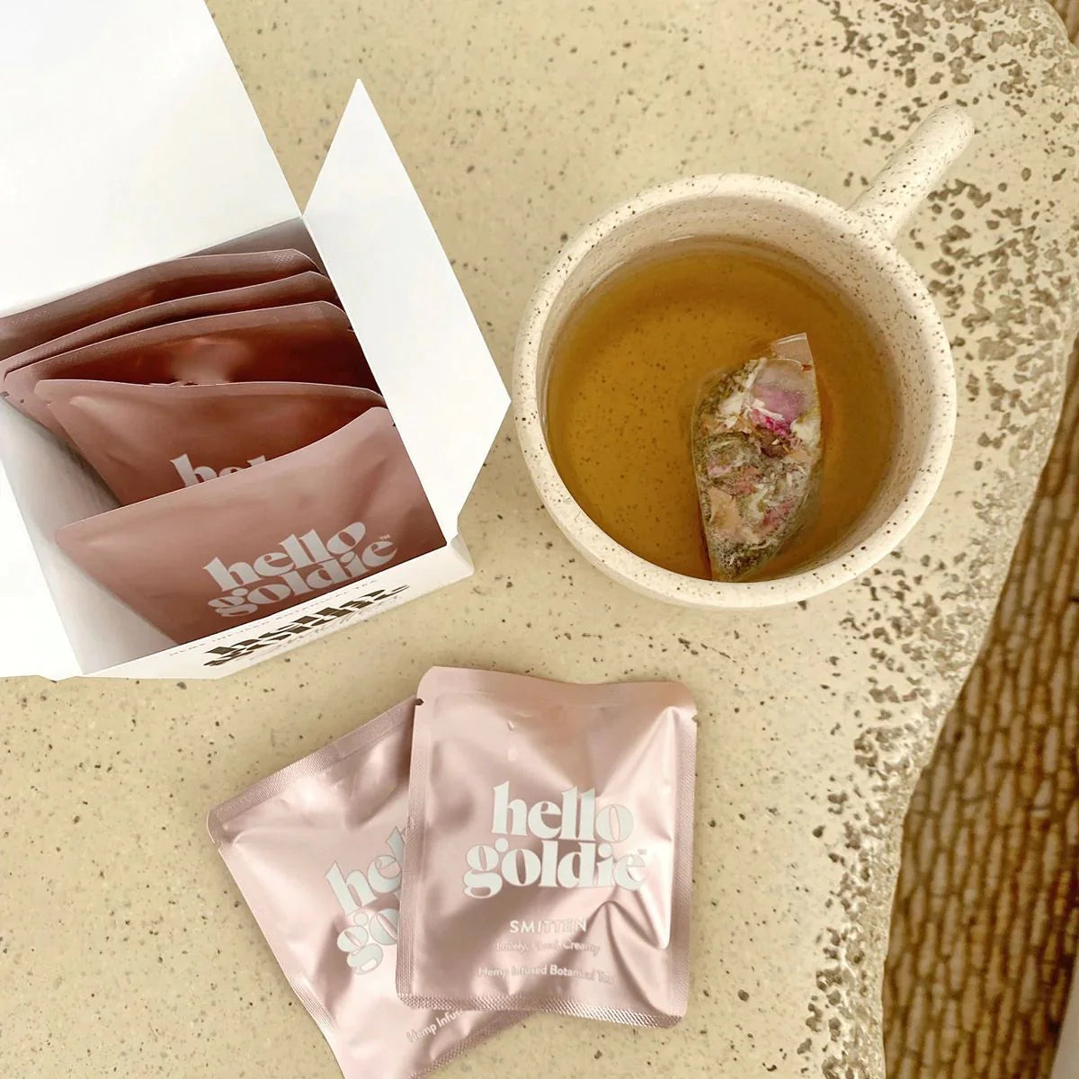Hello Goldie Smitten botanical tea, 10/box